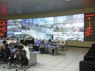 55寸超窄边DID液晶拼接屏 安全防护与多场景应用解析